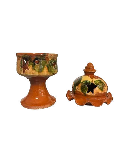 Majmar marron ceramic incense burner with star patterns, traditional brown mabkhar with green glazed accents and decorative lid