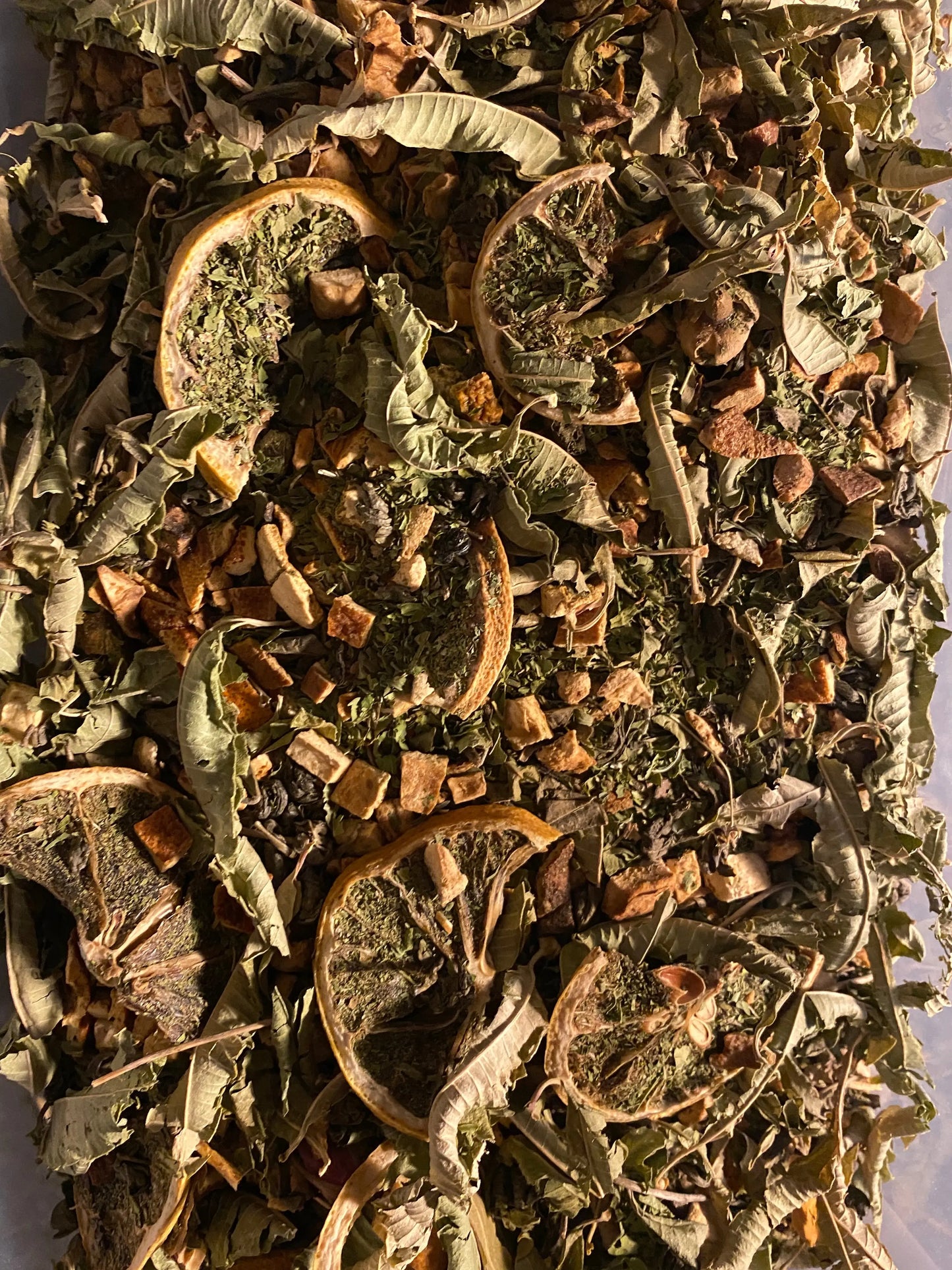 Istanbul Lemon Turkish tea loose leaf blend with dried citrus slices and herbal ingredients in bulk format