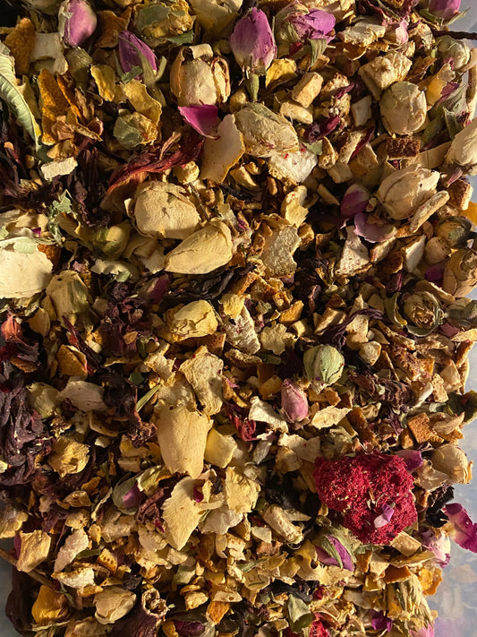 Love tea - Turkish loose leaf blend with dried rose petals and pomegranate flowers in golden and pink hues