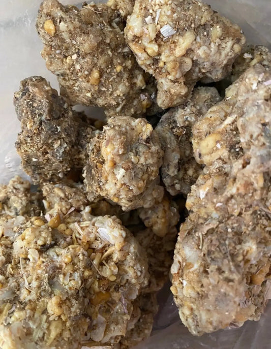 Natural Ouchak Louchaq incense resin chunks with rough, crystalline texture in beige and brown tones for spiritual protection